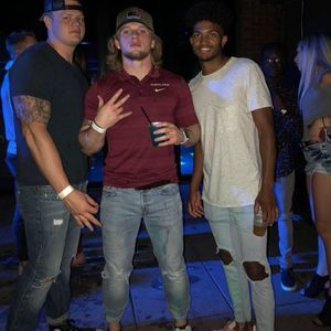 Meet your Posher, Kenyon